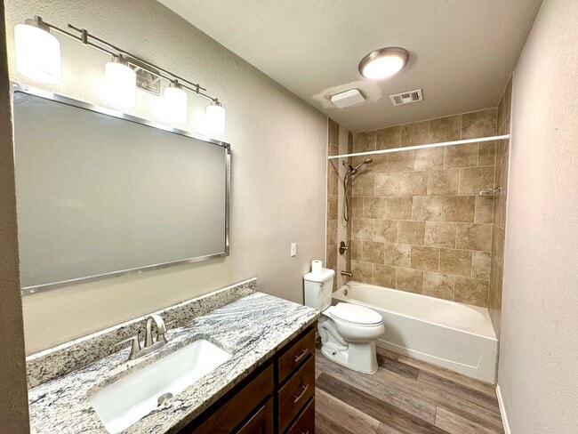 Building Photo - Newly Remodeled Brick Home 3/2 Two Car Garage