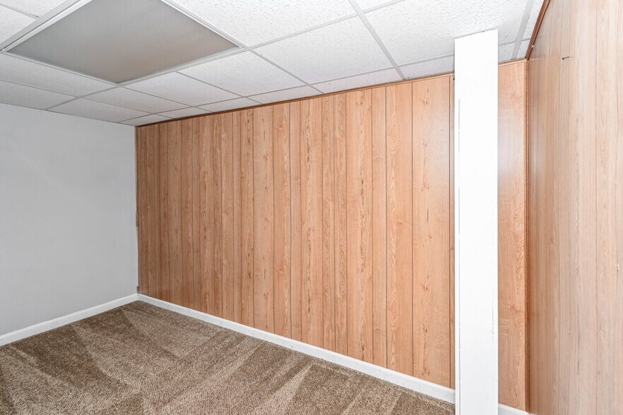 Building Photo - 3278 Pilgrims Ct