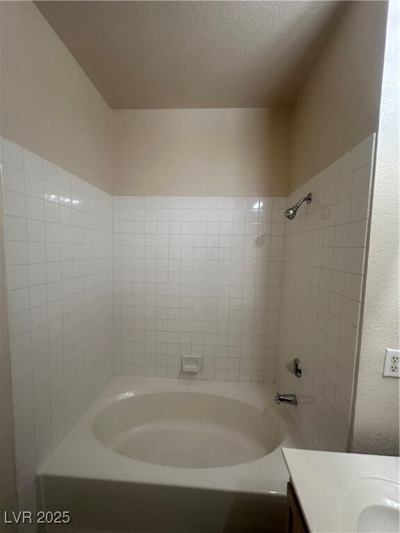 Building Photo - 1830 N Buffalo Dr