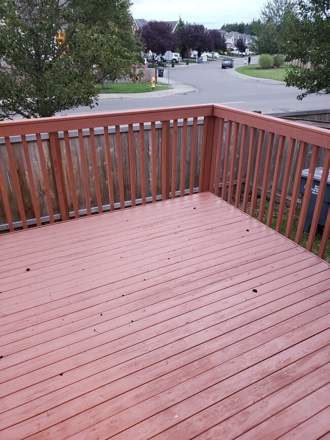 Building Photo - Gem Heights Spaciousness