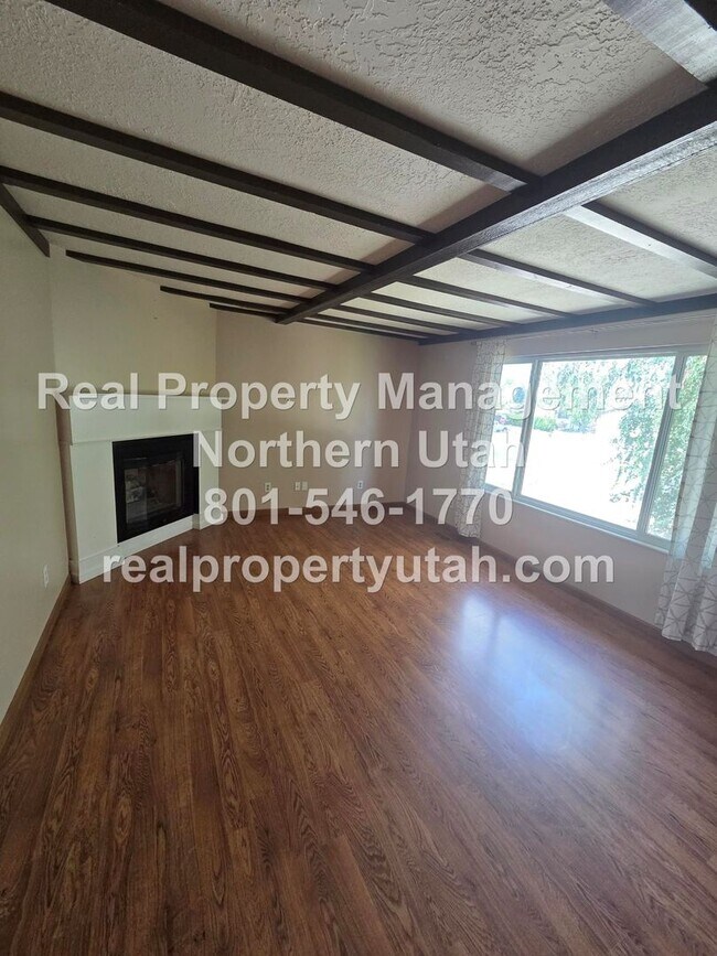 Building Photo - 651 W 1060 N