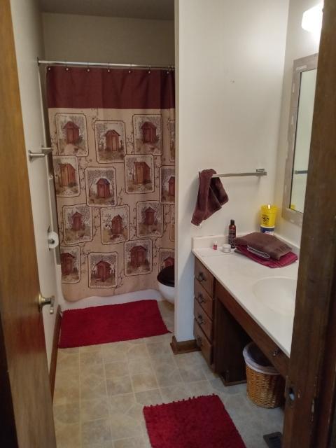 Building Photo - 300 E Saratoga St