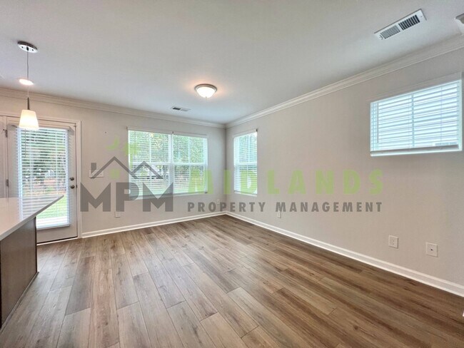 Building Photo - 333 Canary Grass Ct