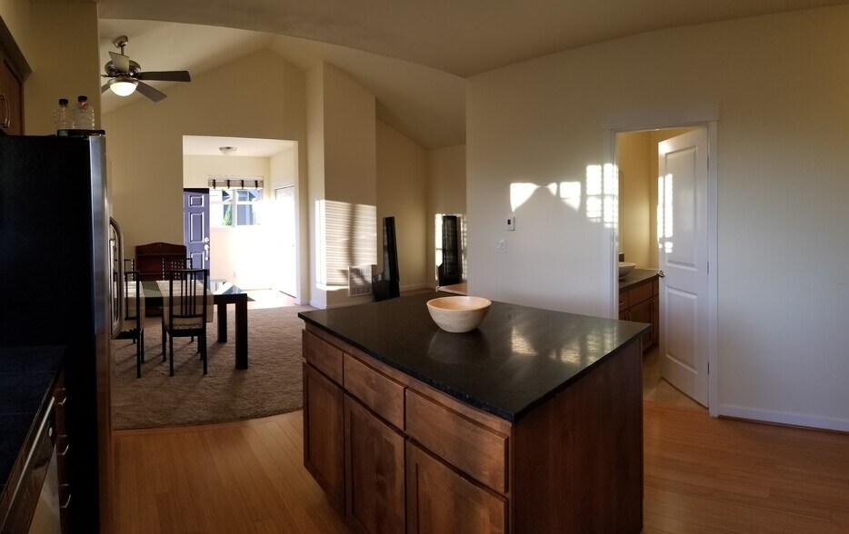 Kitchen - 1739 27th Ln NE