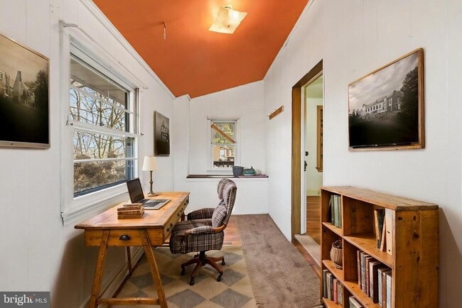 Building Photo - 939 Gravel Pike