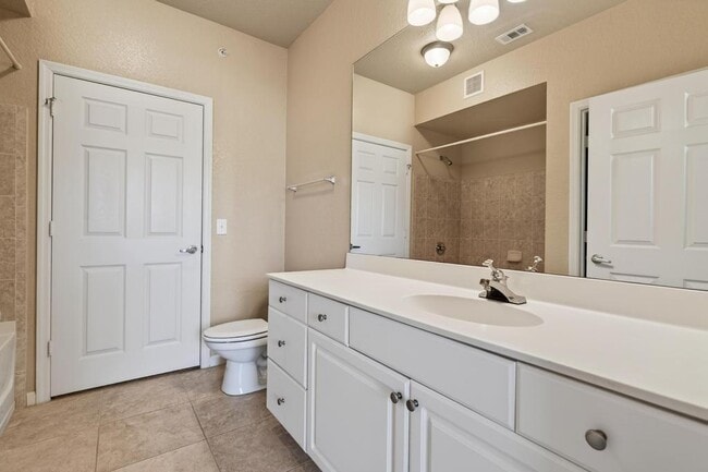 Building Photo - 8539 Gate Pkwy W