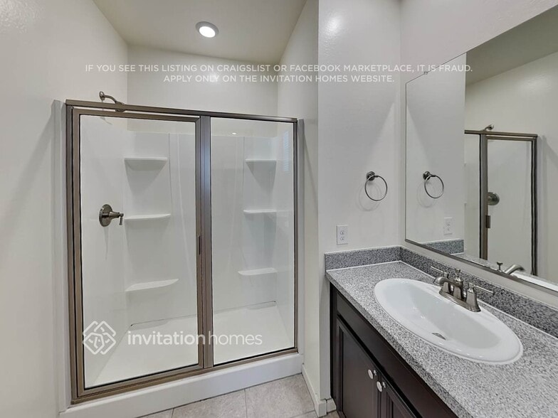 Building Photo - 18634 W Townley Ave