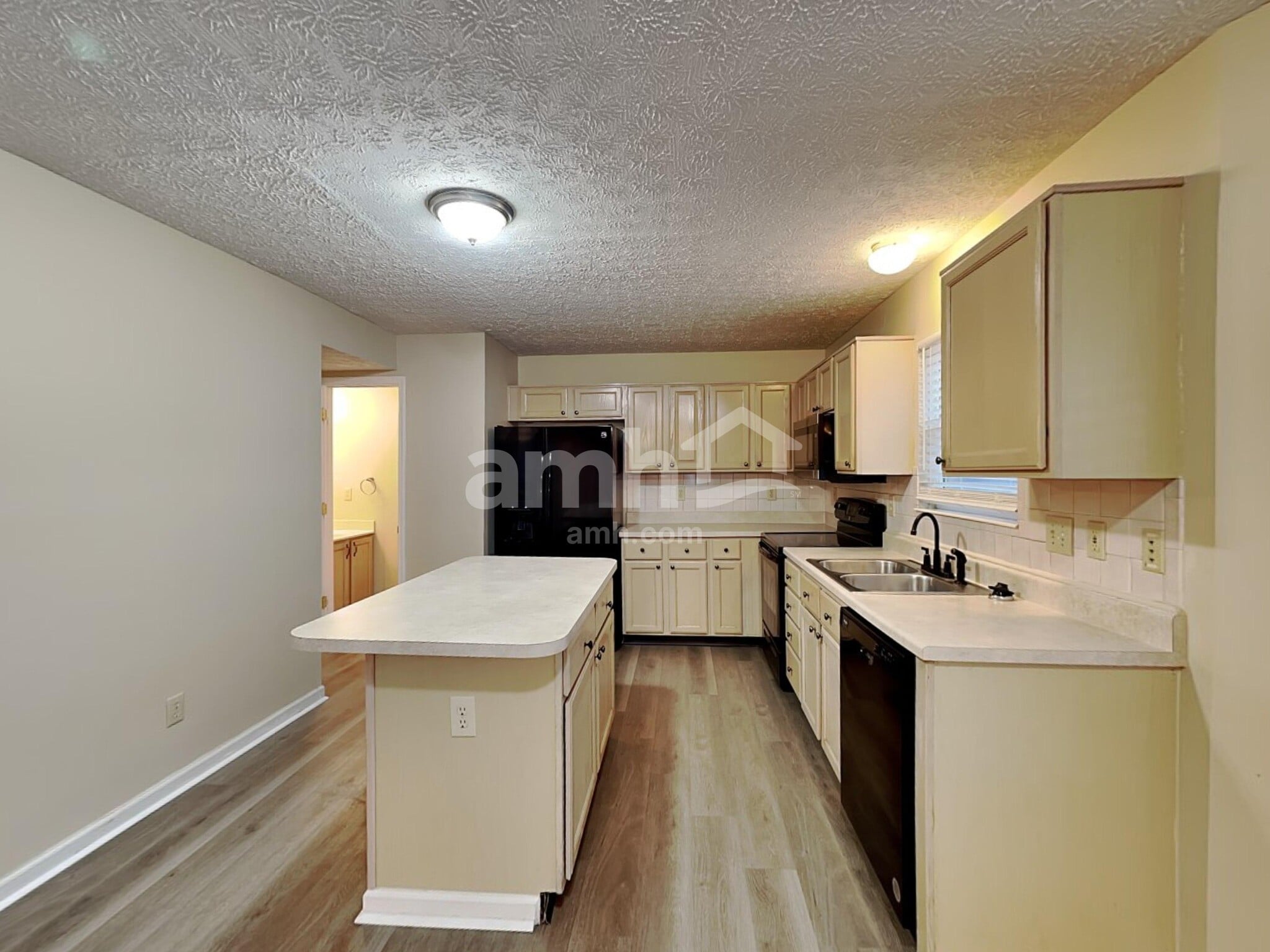 Building Photo - 7366 Murrayfield Dr