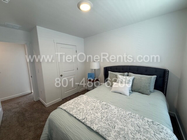 Building Photo - NO DEPOSIT option available for qualified ...