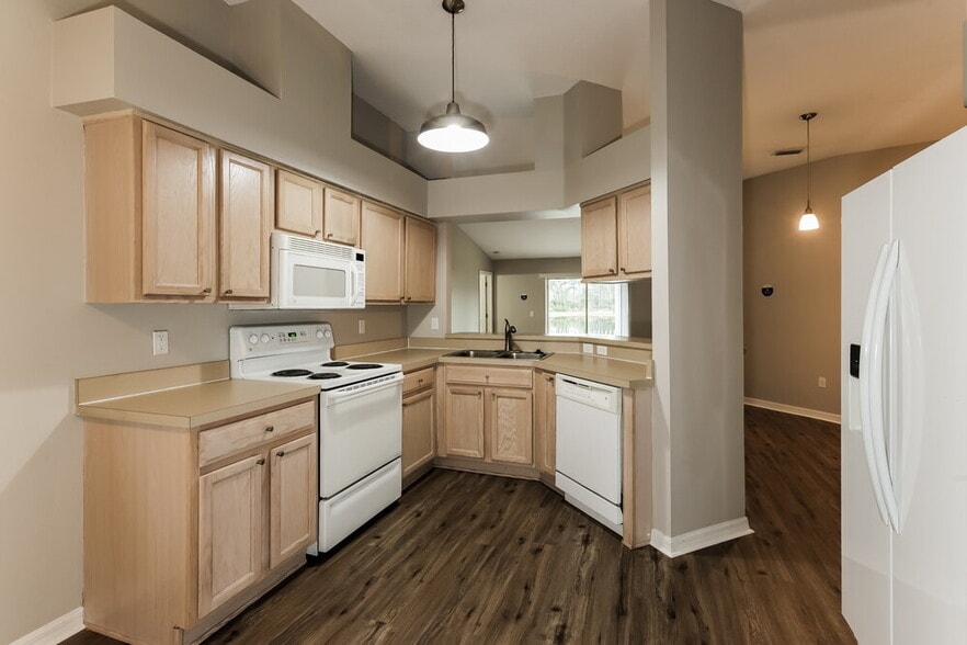 Building Photo - 6415 Buckhead Ct