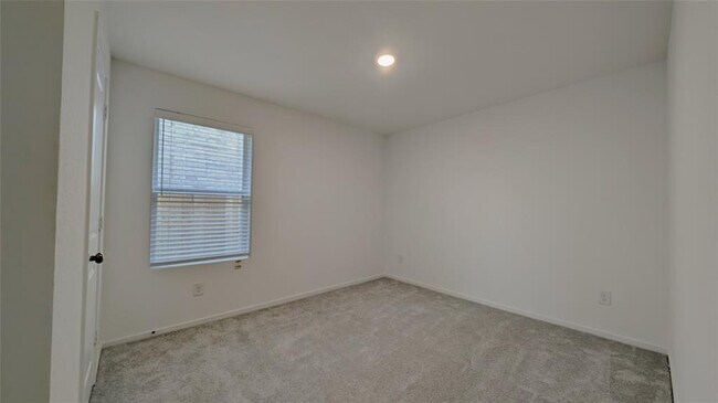 Building Photo - 28730 Texas Sparrow Ln