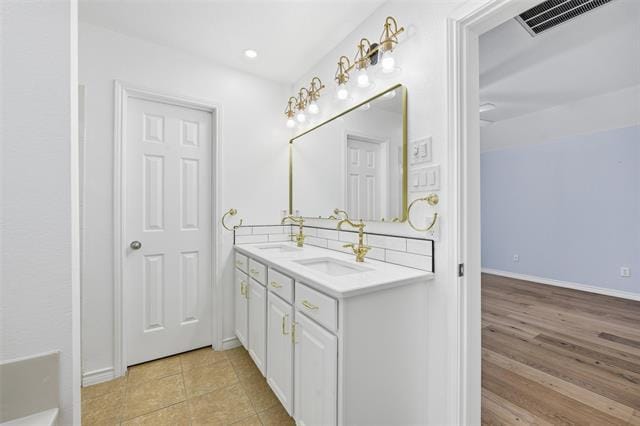 Building Photo - 835 Evergreen Ln