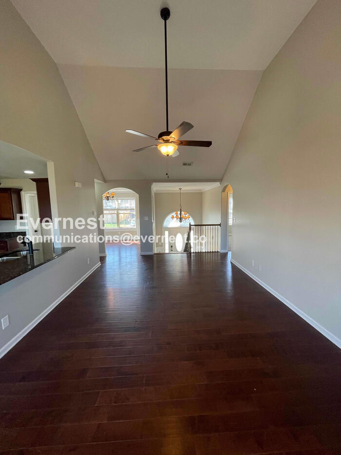 Building Photo - 3393 Wiser Dr