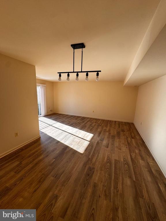 Building Photo - 4513 Logsdon Dr