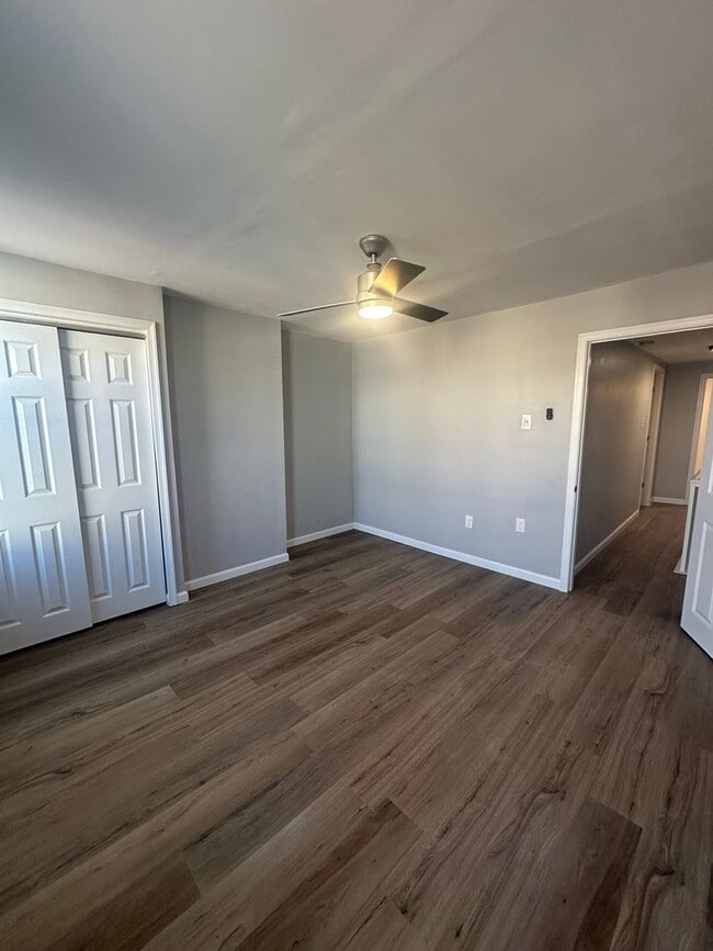 Building Photo - 2210 Greenwich St