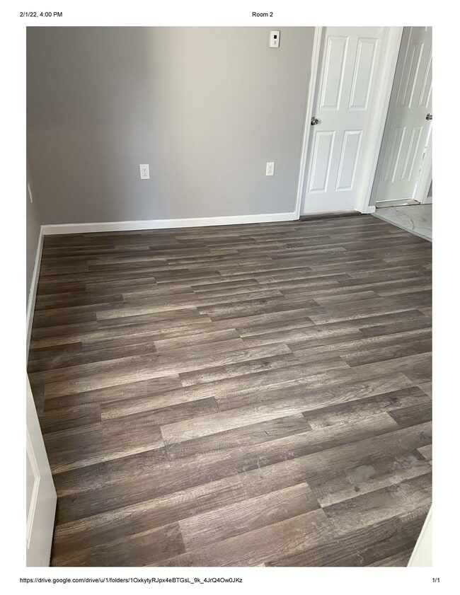 Living Room - 86 4th St