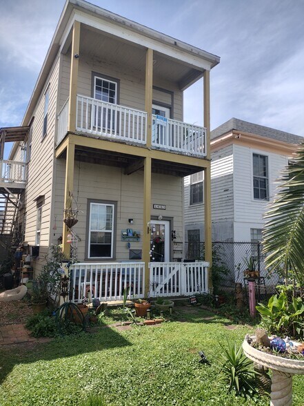 Primary Photo - 1613 Avenue N 1/2
