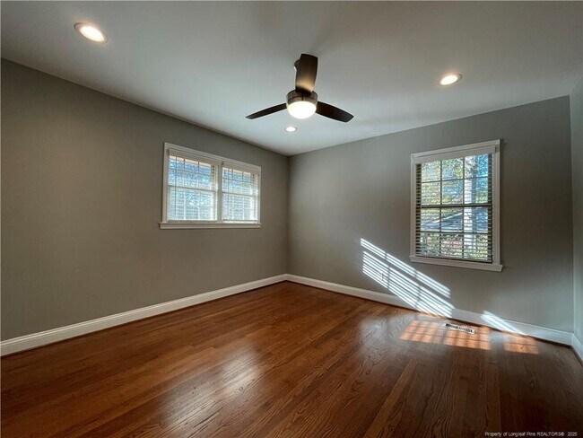 Building Photo - 445 Mcphee Dr