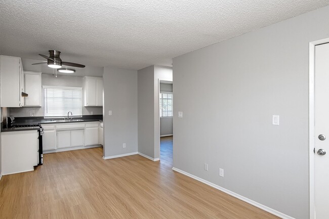 Interior Photo - vin626
