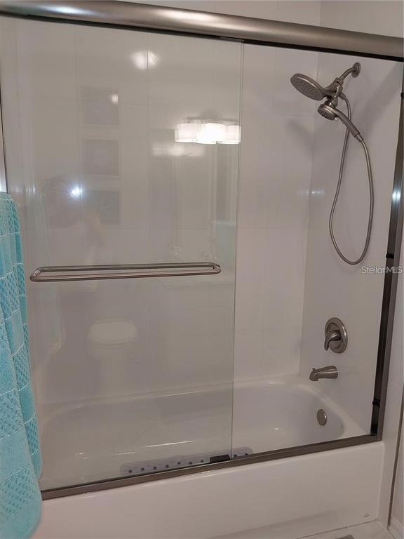 Building Photo - 4216 Central Sarasota Pkwy