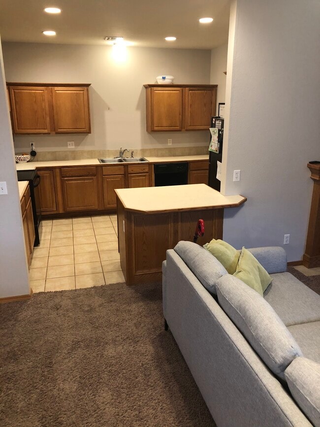 Building Photo - 2203 S Devin Lea St