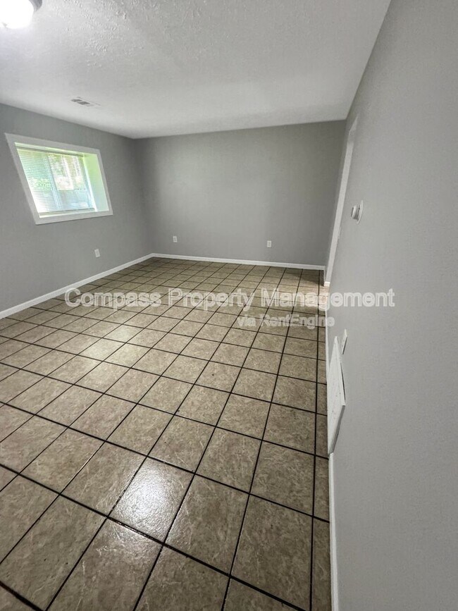 Building Photo - 3630 Douglas Ave