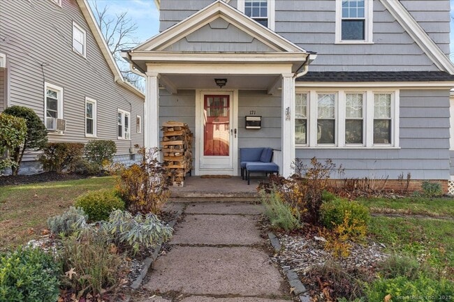 Primary Photo - 171 Waite St