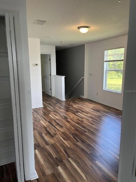Building Photo - 13500 Applerose Ln