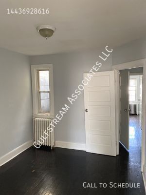 Building Photo - 917 N Streeper St