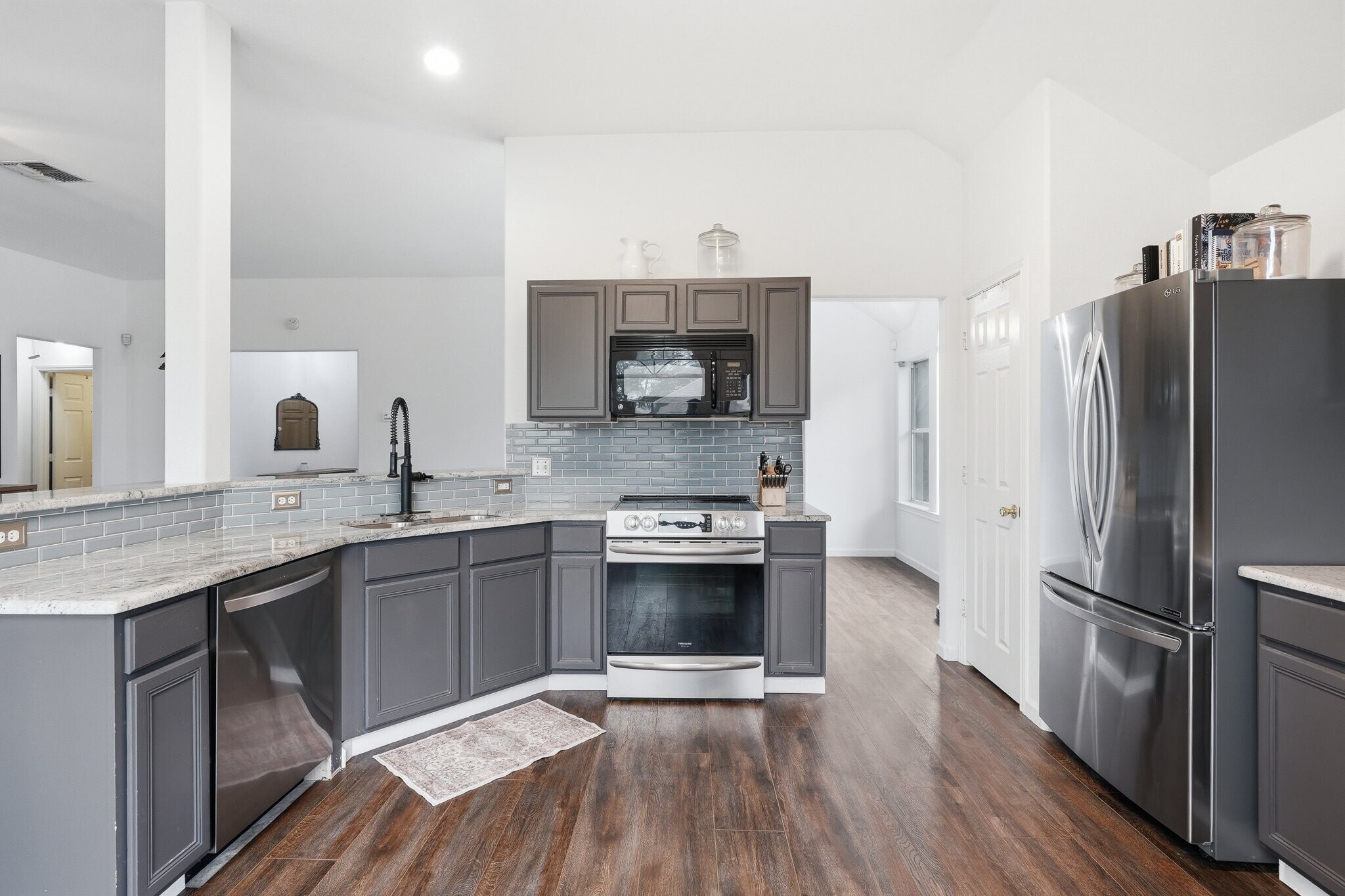 Building Photo - 7218 Gingerberry Dr
