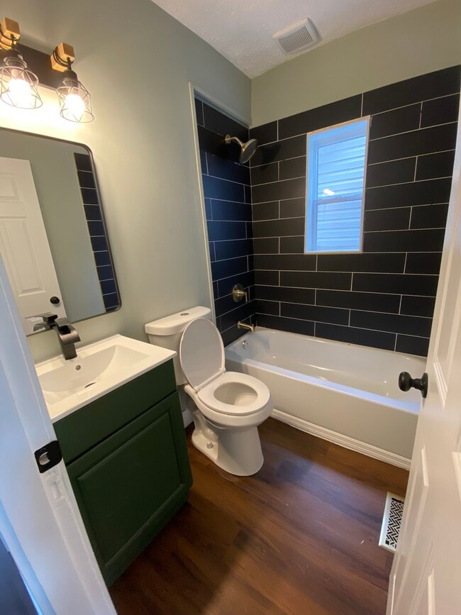 Building Photo - 3344 Spokane Ave