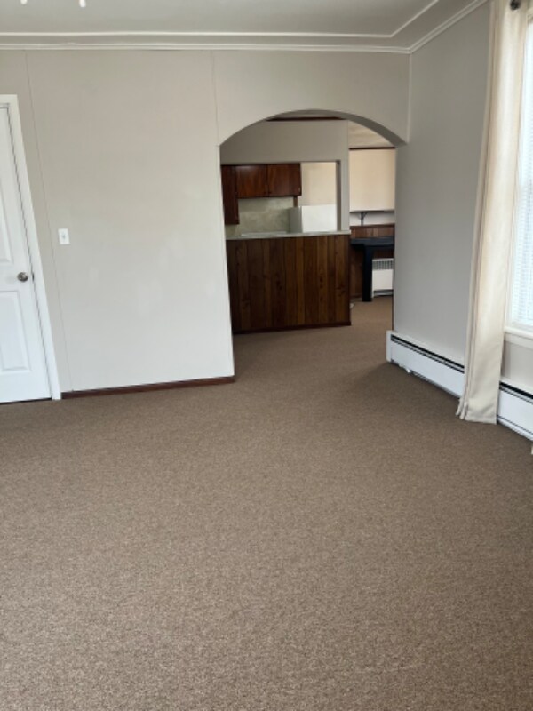 Building Photo - 214 E Orleans St