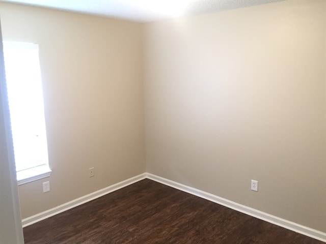 Building Photo - 840 Mackenzie Cir