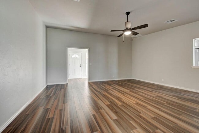 Building Photo - 1011 W Gemini Rd