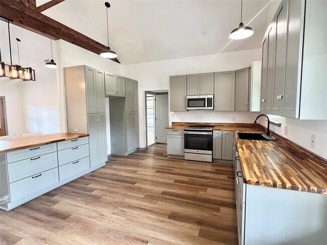 Building Photo - 108 Wood Duck Ln