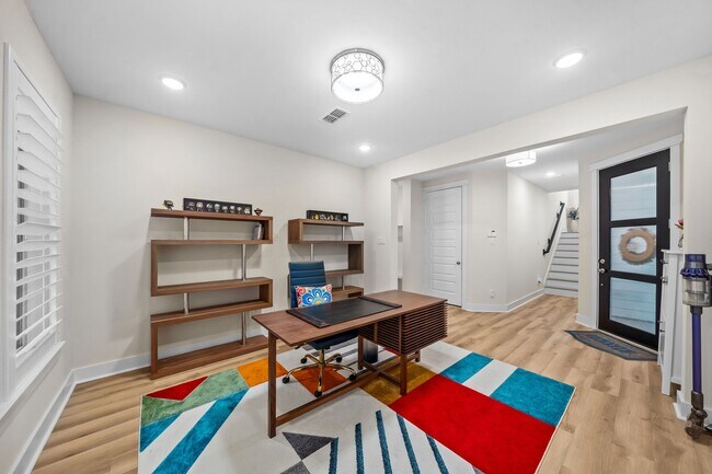 Building Photo - 10971 Swang Link Dr