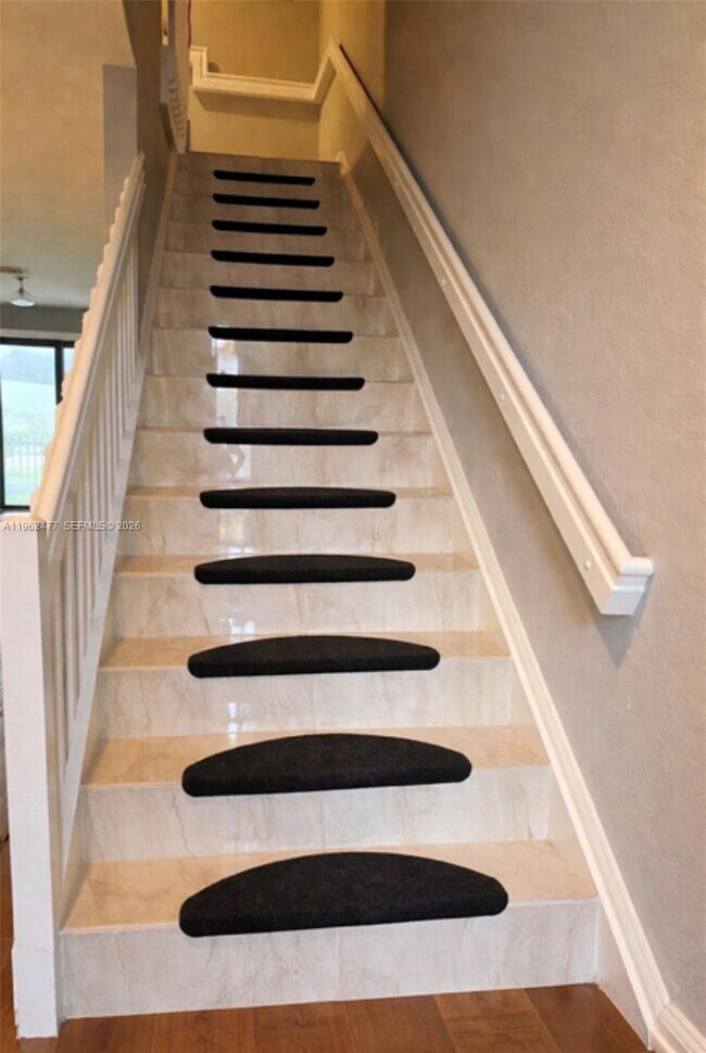 Building Photo - 1040 NW 33rd Ct