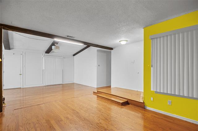 Building Photo - 2629 Peach Tree Ln