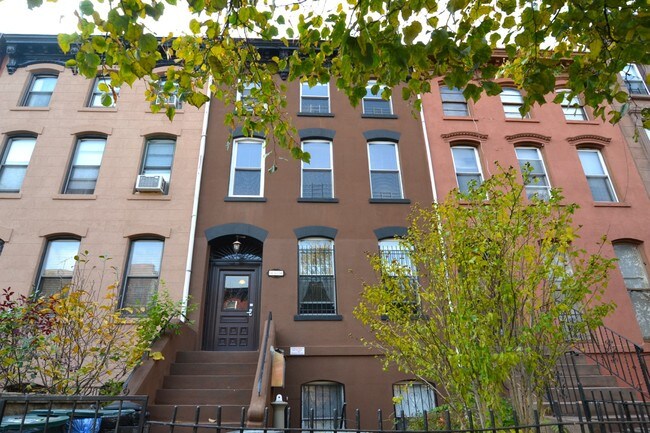 Building Photo - 464 Classon Ave