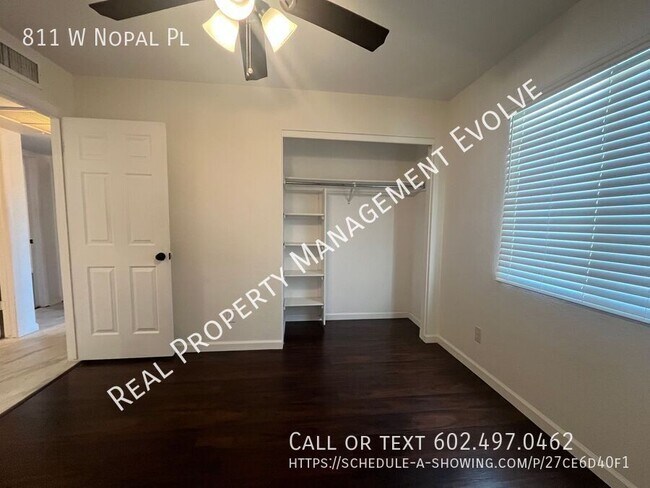 Building Photo - 811 W Nopal Pl