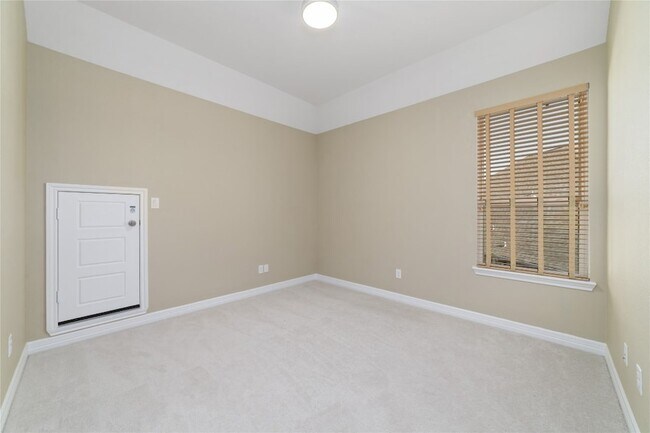 Building Photo - 11106 Wishaw Wy