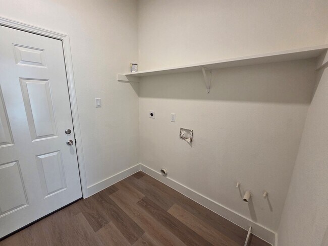 Building Photo - 16276 Jeet St