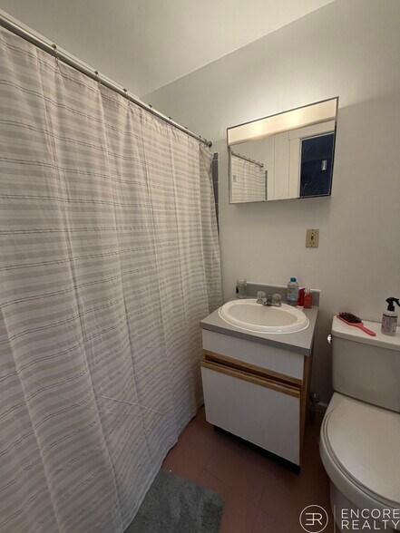 Building Photo - 8 Aberdeen St