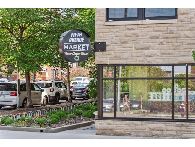 Building Photo - 720 N 4th St