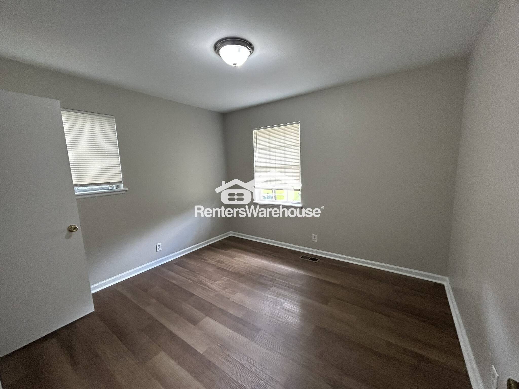 Building Photo - 2321 Stonewood Dr