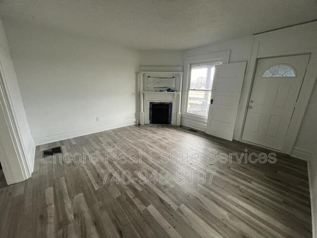 Building Photo - 41 N Pine St