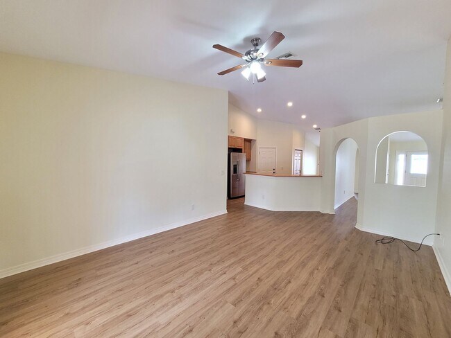 Building Photo - The Hammocks Phase I Pool Home-Lynn Haven