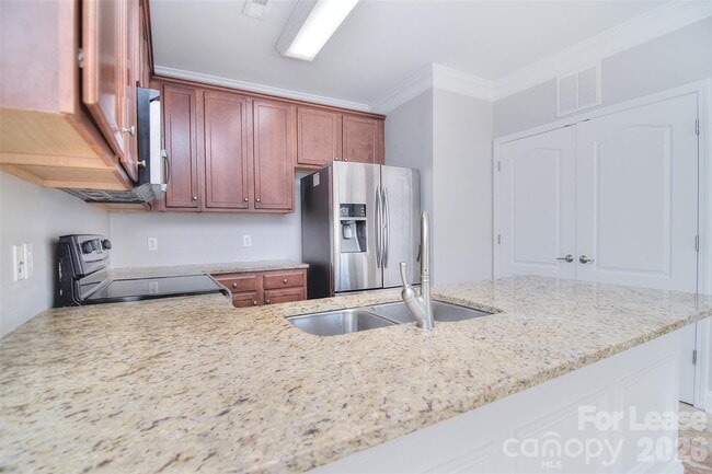 Building Photo - 11058 Cedar Walk Lane