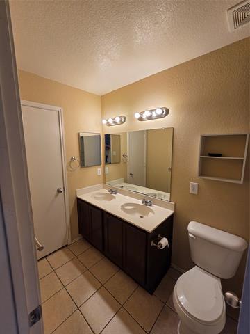 Building Photo - 8409 Cotton Valley Ln