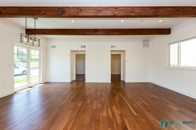 Building Photo - Miraloma: Remodeled & Detached Single Fami...